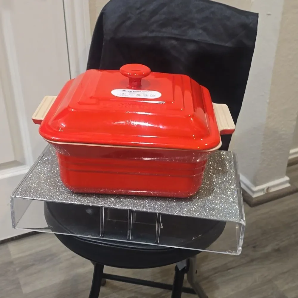 Le‎ Creuset Stoneware Classic 3QT Square Covered Baking Dish- Carmin
